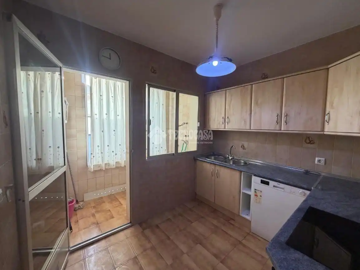Küche von Wohnung zum Verkauf in Torreblascopedro, Jaén
