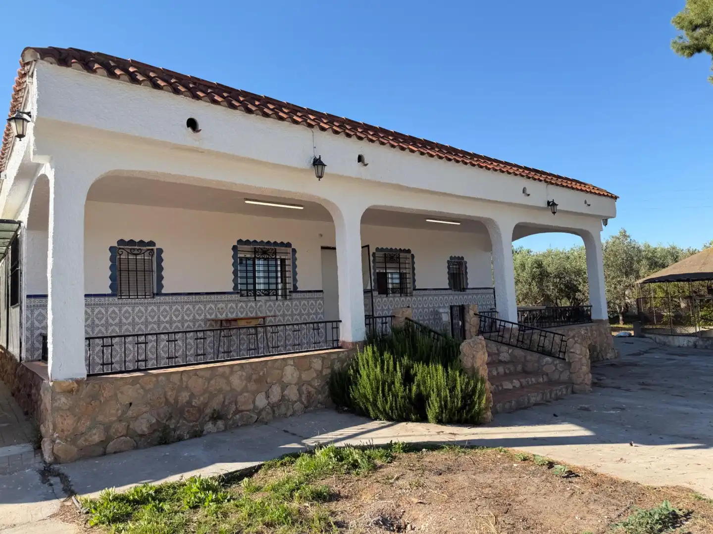 Vista exterior de Casa o chalet en venta en Llíria con Aire acondicionado, Jardín privado y Terraza