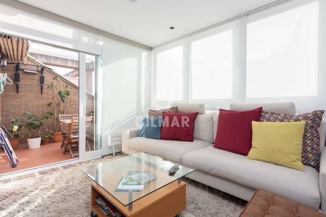 Piso en Venta en Valdeacederas