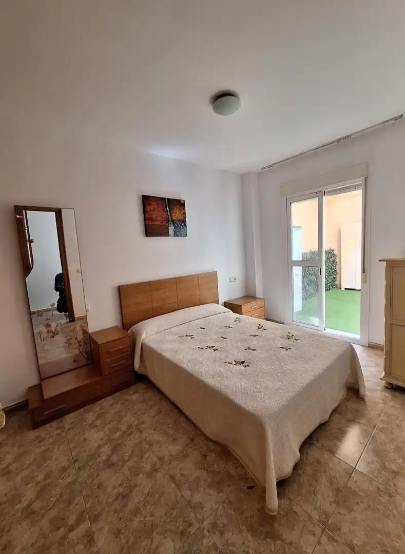 Habitación de Apartamento en venta en Almería con Aire acondicionado