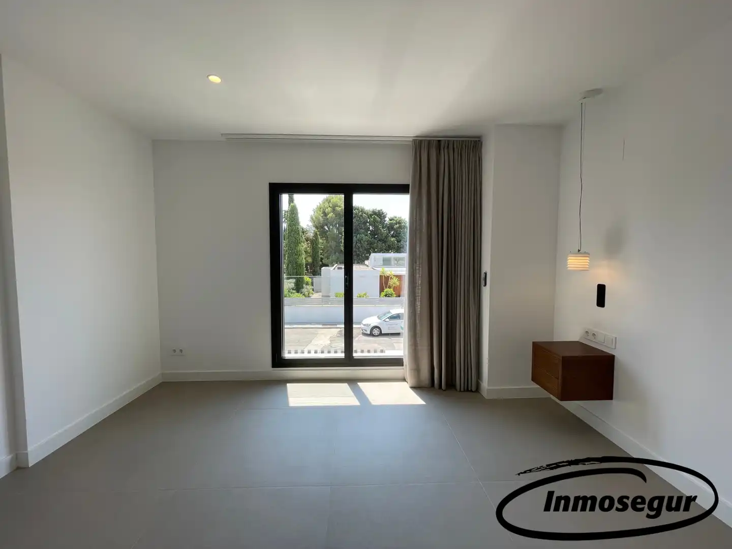 Sala d'estar de Casa adosada en venda en Cambrils amb Aire condicionat, Calefacció i Jardí privat