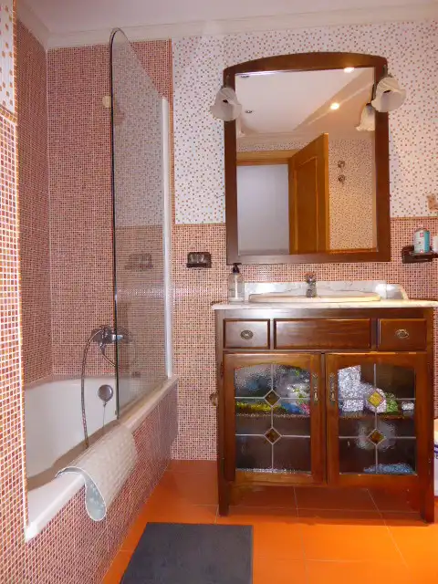 Badezimmer von Wohnung zur Miete in Málaga mit Klimaanlage, Terrasse und Möbliert