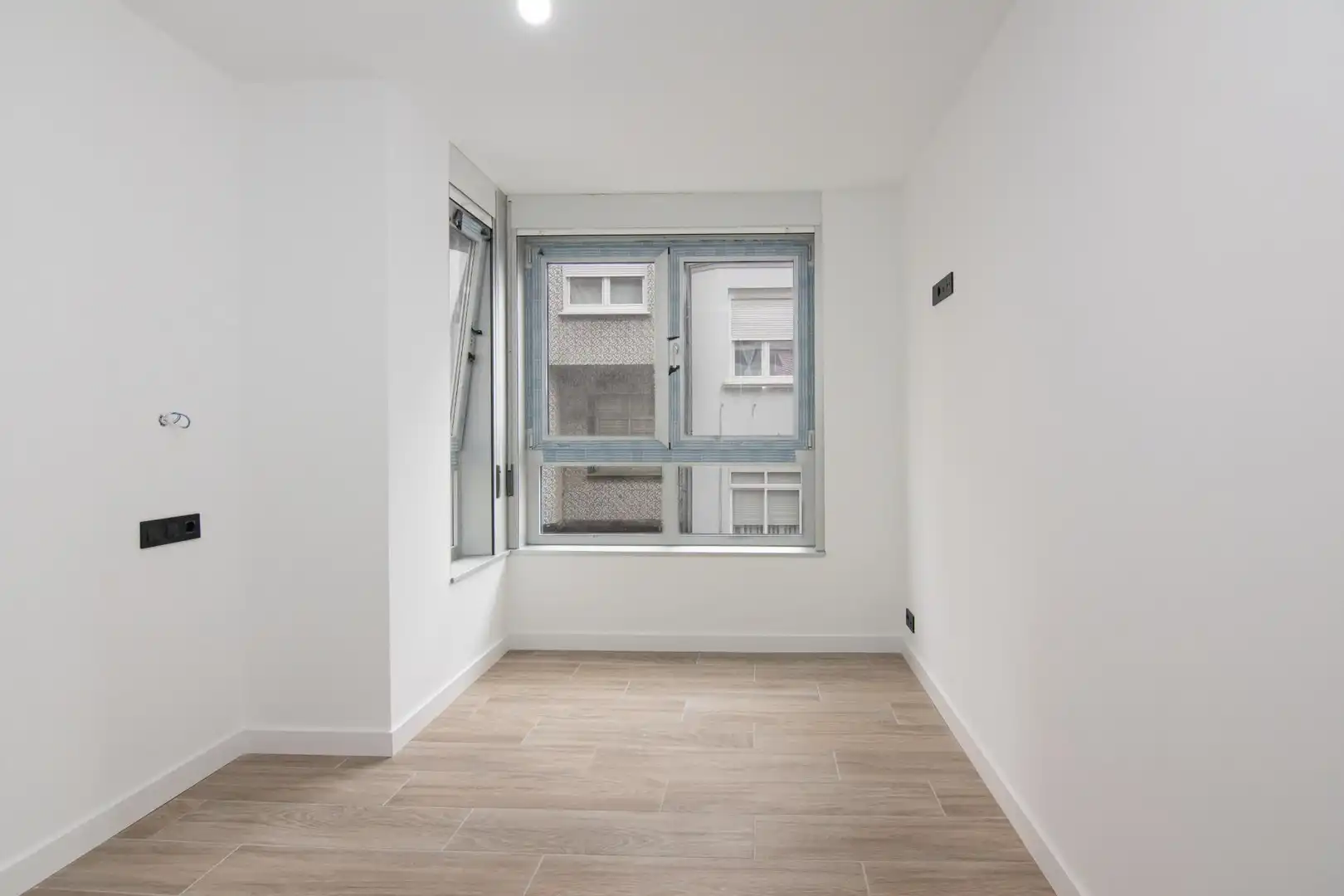 Habitación de Piso en venta en A Coruña Capital  con Calefacción y Trastero