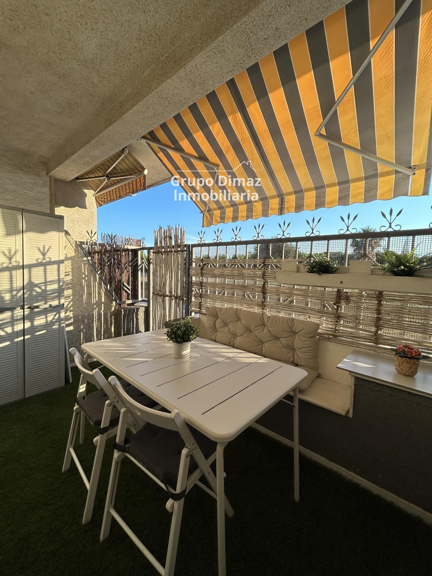 Flat to rent in Pelai, Centre