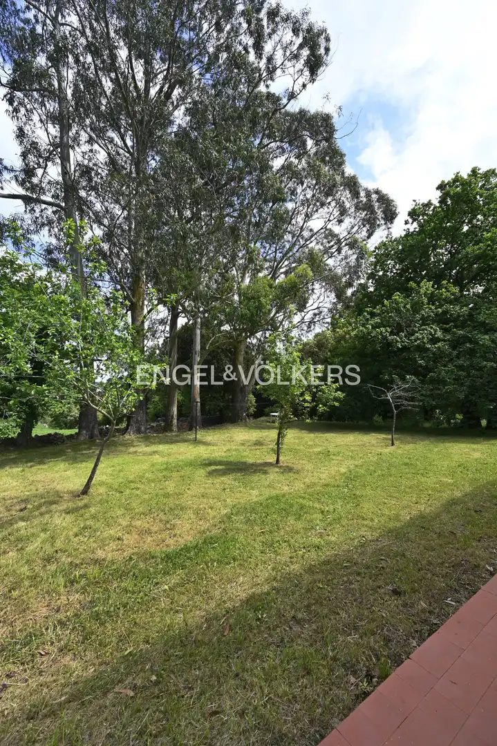 Casa o chalet en venta en DS VILLAPRESENTE-D 163(C) Polígono 4 - LADREA, Reocín