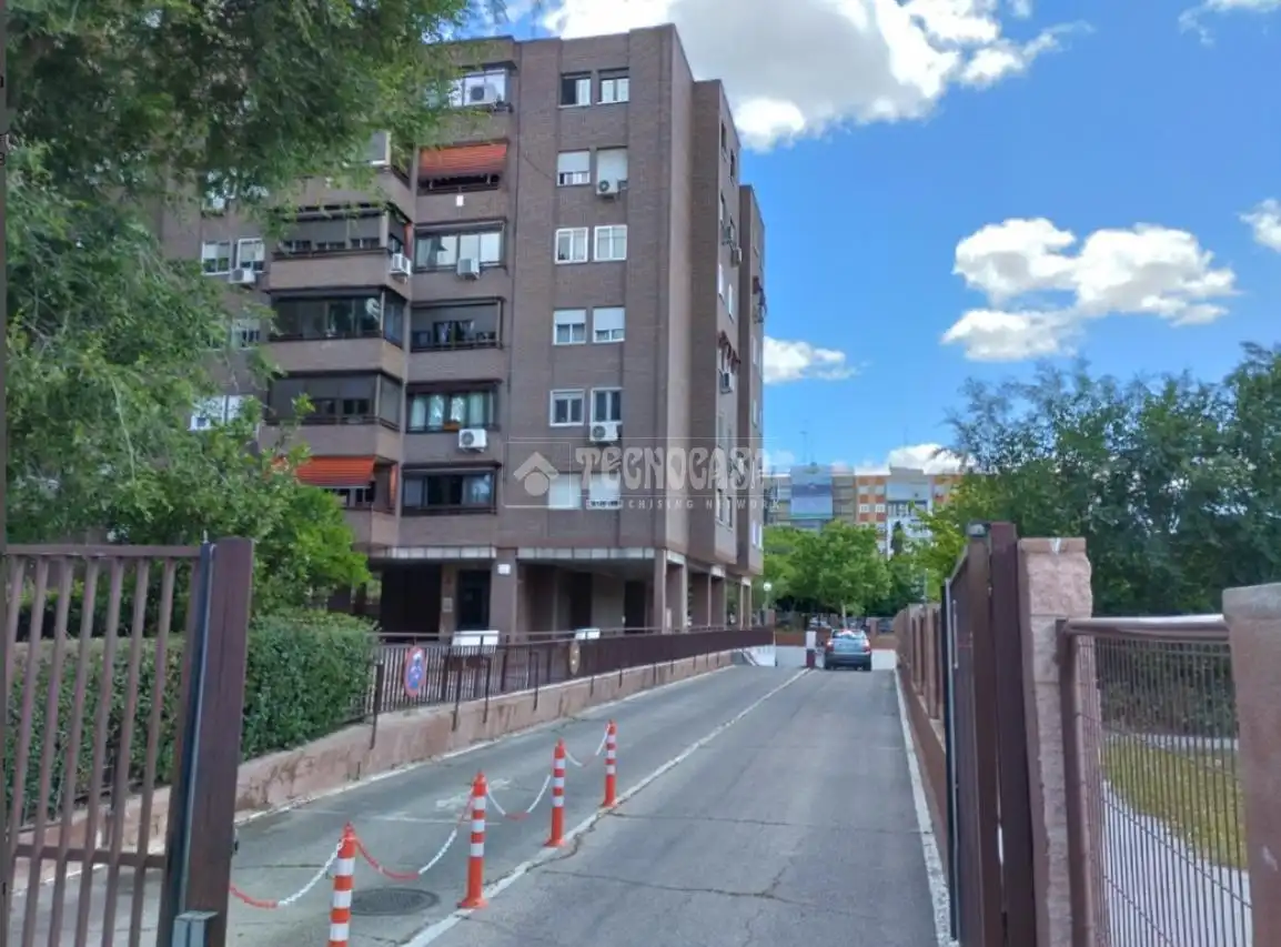 Individual for sale in Norte - Universidad, imagen 3