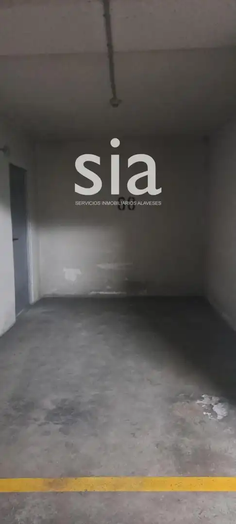 Vista exterior de Pis en venda en Vitoria - Gasteiz amb Calefacció, Terrassa i Traster