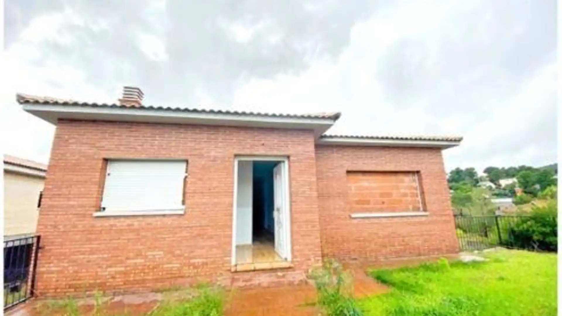 Vista exterior de Casa o chalet en venta en La Torre de Claramunt