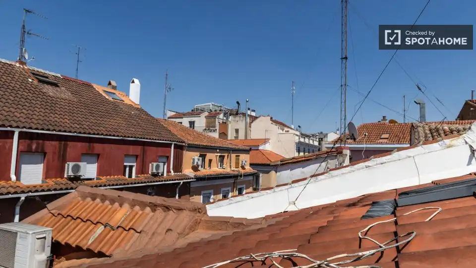 Vista exterior de Piso de alquiler en Madrid con Aire acondicionado, Calefacción y Amueblado
