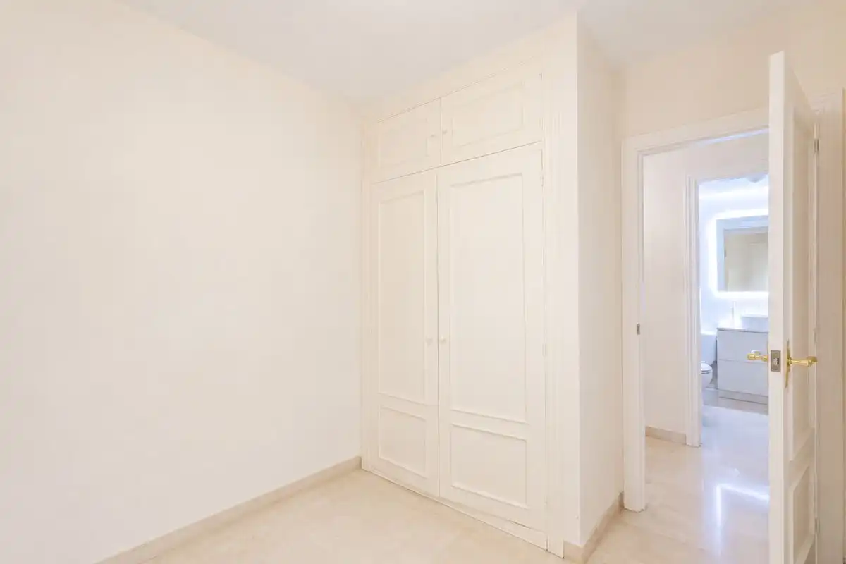 Flat with terrace for sale in Calle Pedro de Villandrado, imagen 32