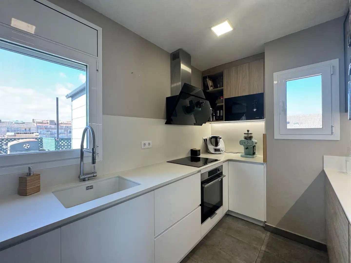 Cocina de Ático en venta en Igualada con Calefacción, Parquet y Terraza