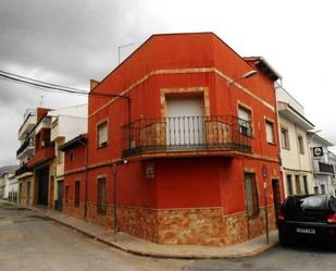 Exterior view of House or chalet for sale in Peal de Becerro