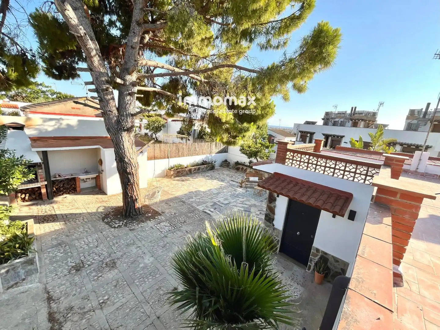 Exterior view of Houses for sale in Vilanova i la Geltrú  with Terrace and Storage room