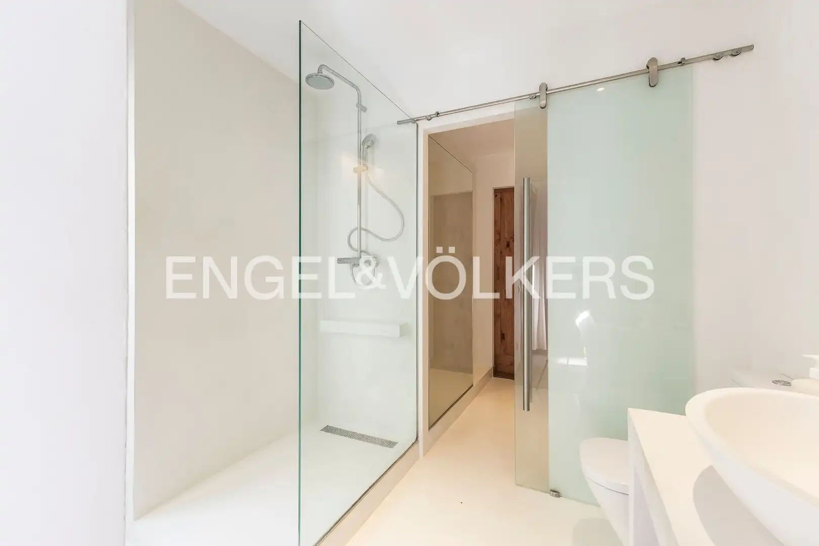Baño de Piso en venta en Barcelona con Calefacción, Jardín privado y Parquet
