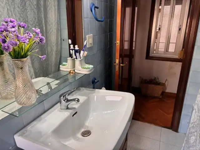 Badezimmer von Wohnung zum Verkauf in Zaragoza mit Klimaanlage, Heizung und Parkett