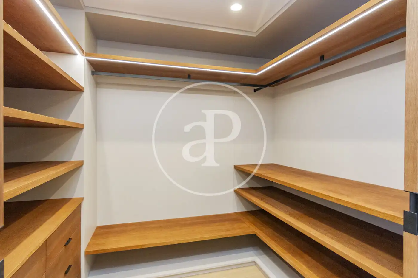 Piso en venta en Madrid con Aire acondicionado, Calefacción y Balcón