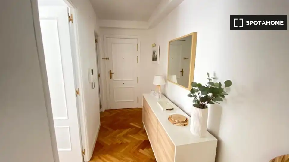 Wohnung zur Miete in Las Rozas de Madrid mit Klimaanlage, Heizung und Möbliert