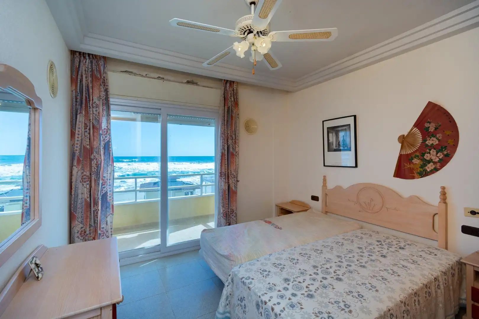 Dormitori de Casa o xalet en venda en La Manga del Mar Menor amb Jardí privat, Terrassa i Traster