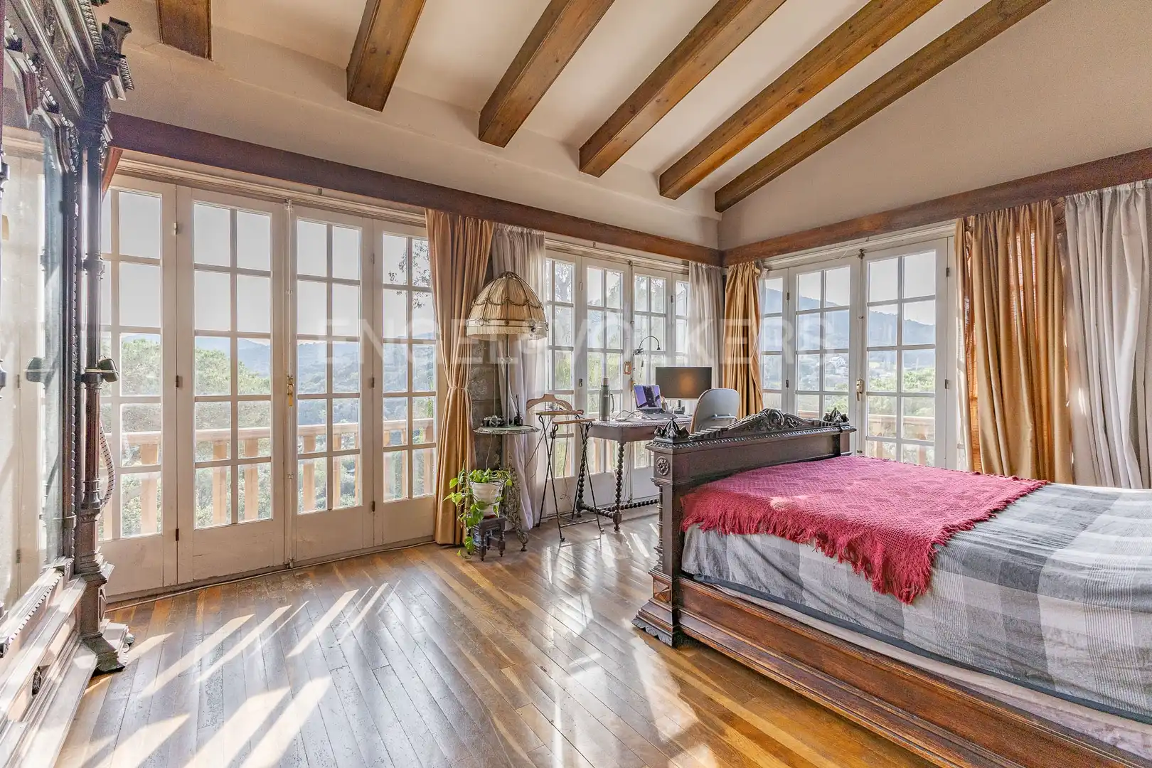 Dormitori de Casa o xalet en venda en Montornès del Vallès, Barcelona