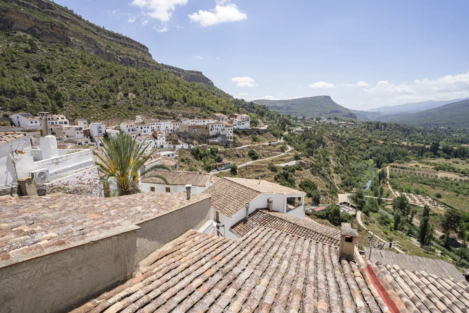 Vista exterior de Casa o xalet en venda en Chulilla amb Terrassa