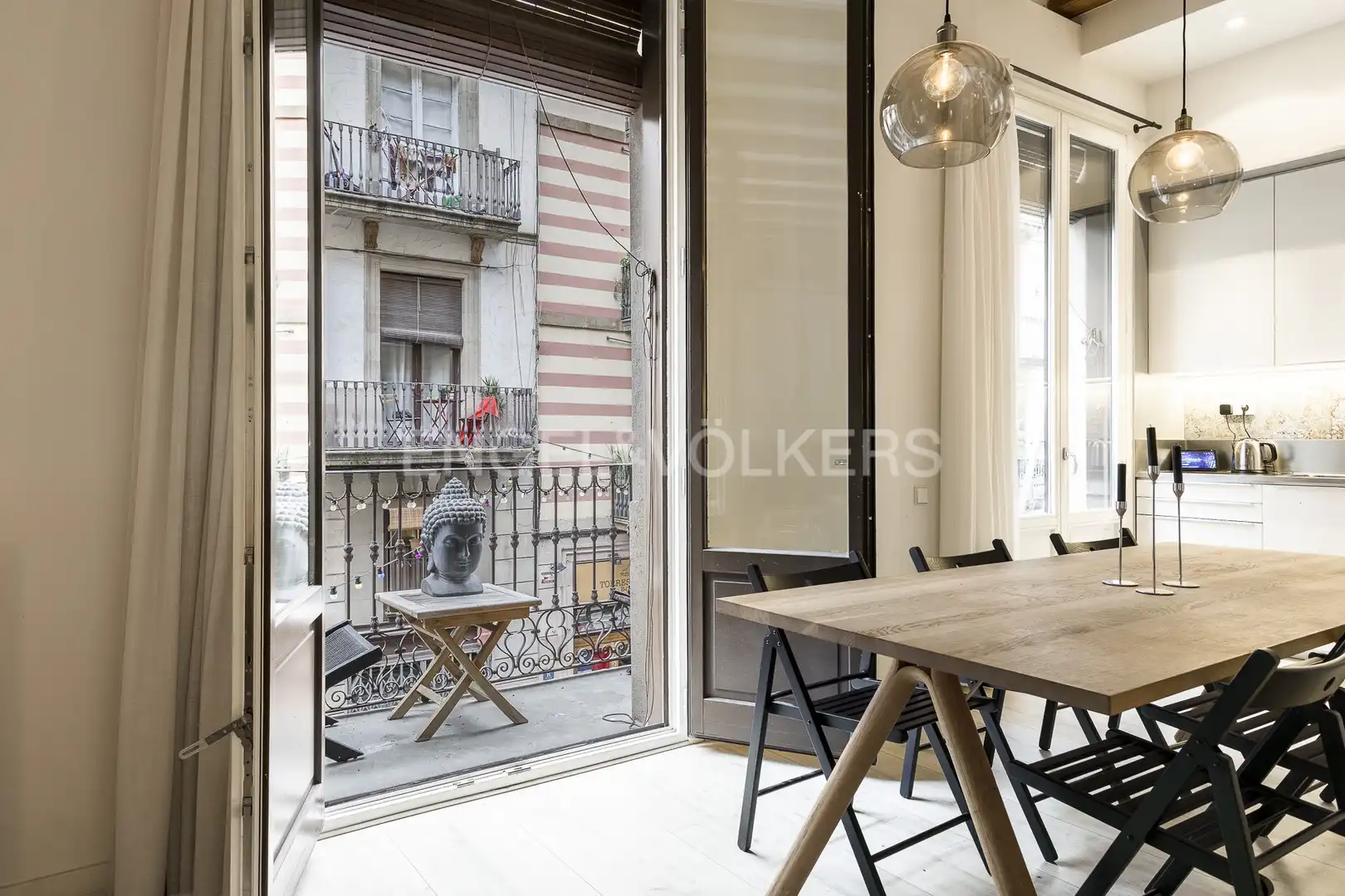 Vista exterior de Loft de alquiler en Barcelona con Calefacción, Terraza y Amueblado