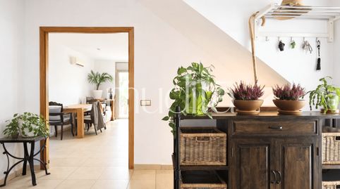 Foto 2 de Casa adosada en venta en Caputxins - Ambulatori, Vic