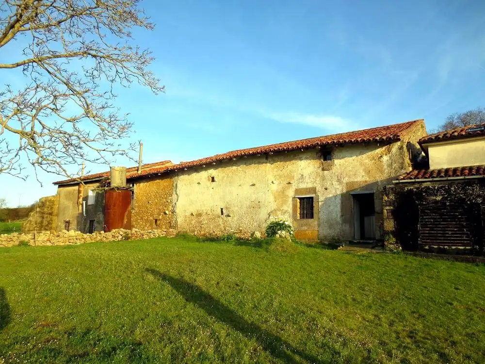 Finca rústica en venta en Alfoz de Lloredo