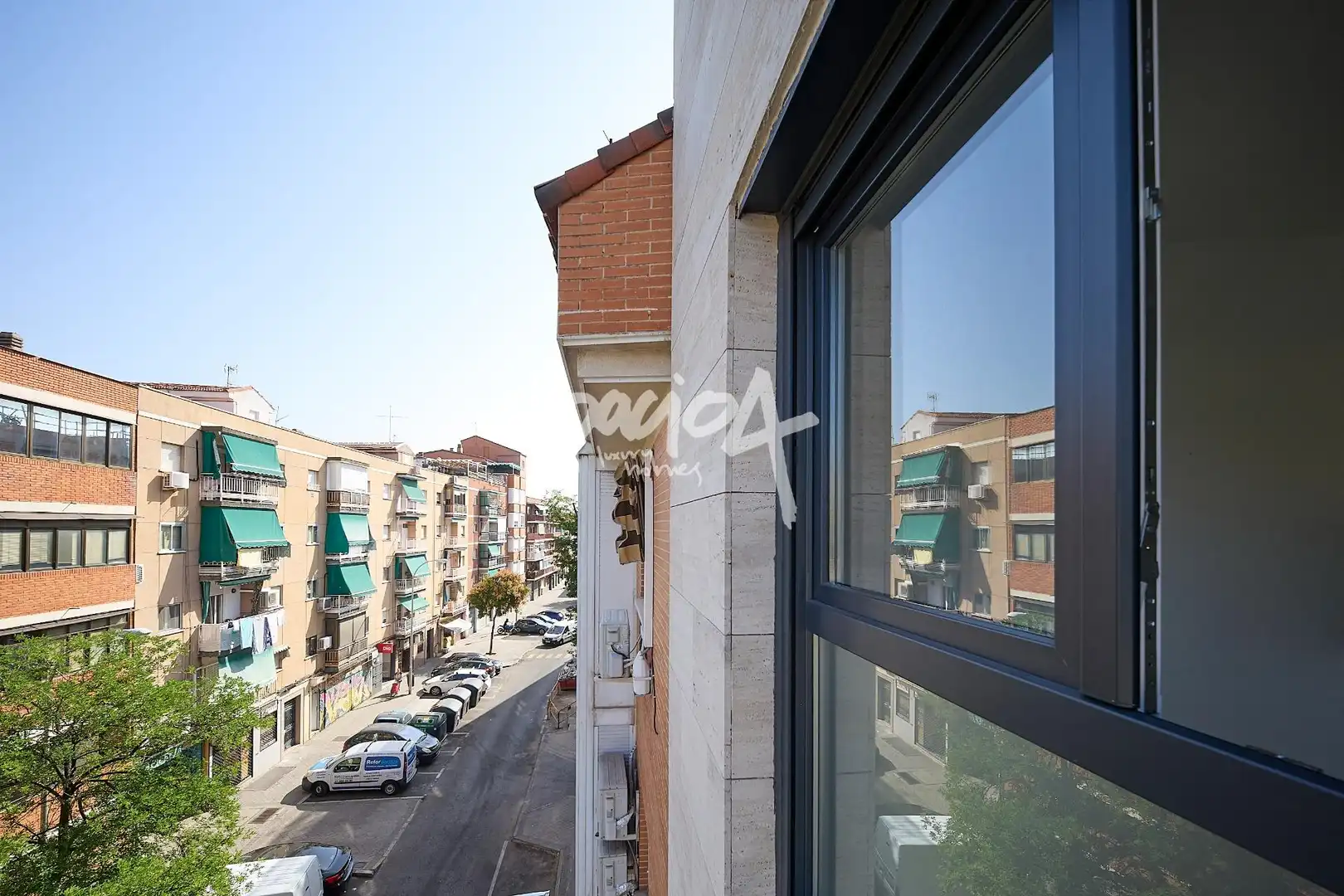 Dormitori de Apartament en venda en Madrid amb Calefacció i Piscina comunitària