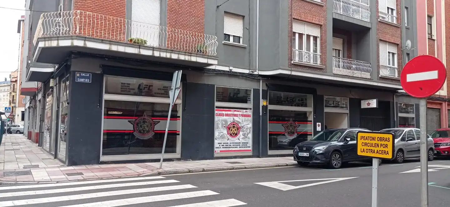 Local comercial en venda a Juan De Badajoz, imagen 2