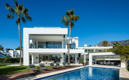 Exterior view of House or chalet for sale in Marbella  with Air Conditioner, Private garden and Terrace