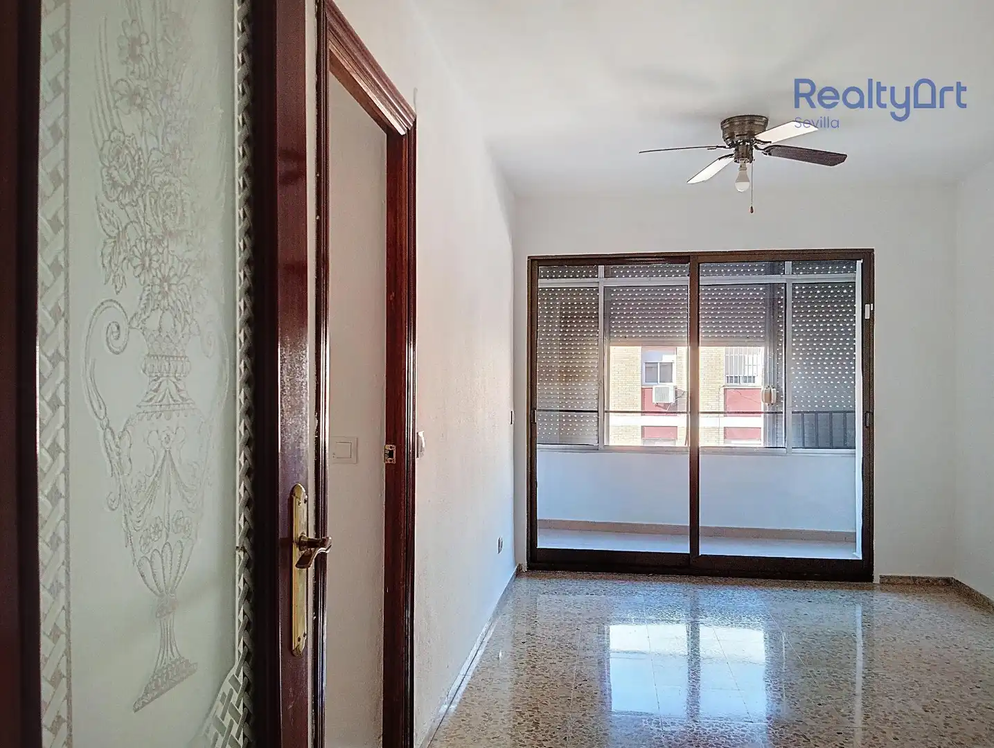 Flat for sale in  Sevilla Capital  with Terrace and Storage room