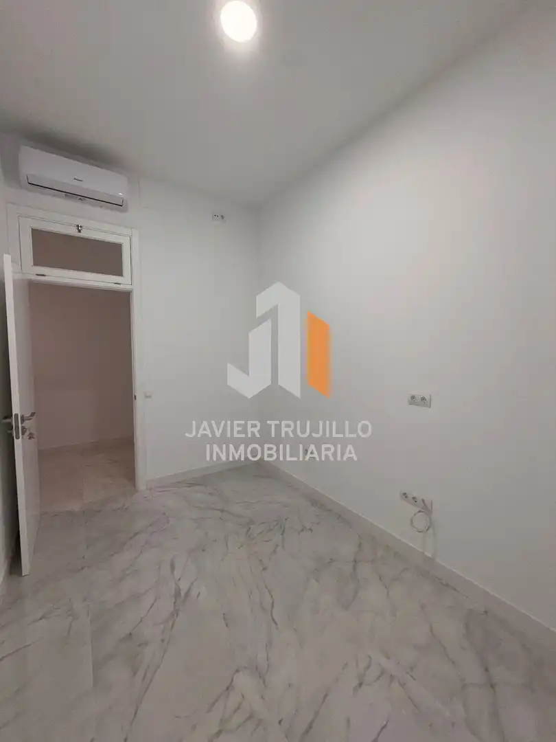 Geschaftsraum zur Miete in Torre del Mar