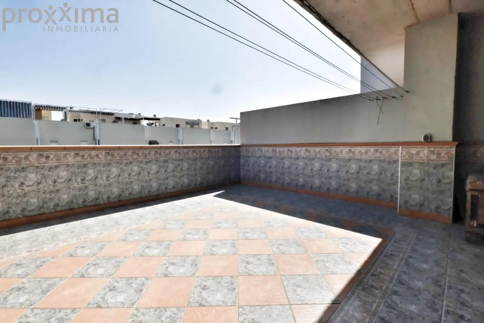 Terrassa de Pis en venda en Sevilla amb Aire condicionat i Piscina comunitària