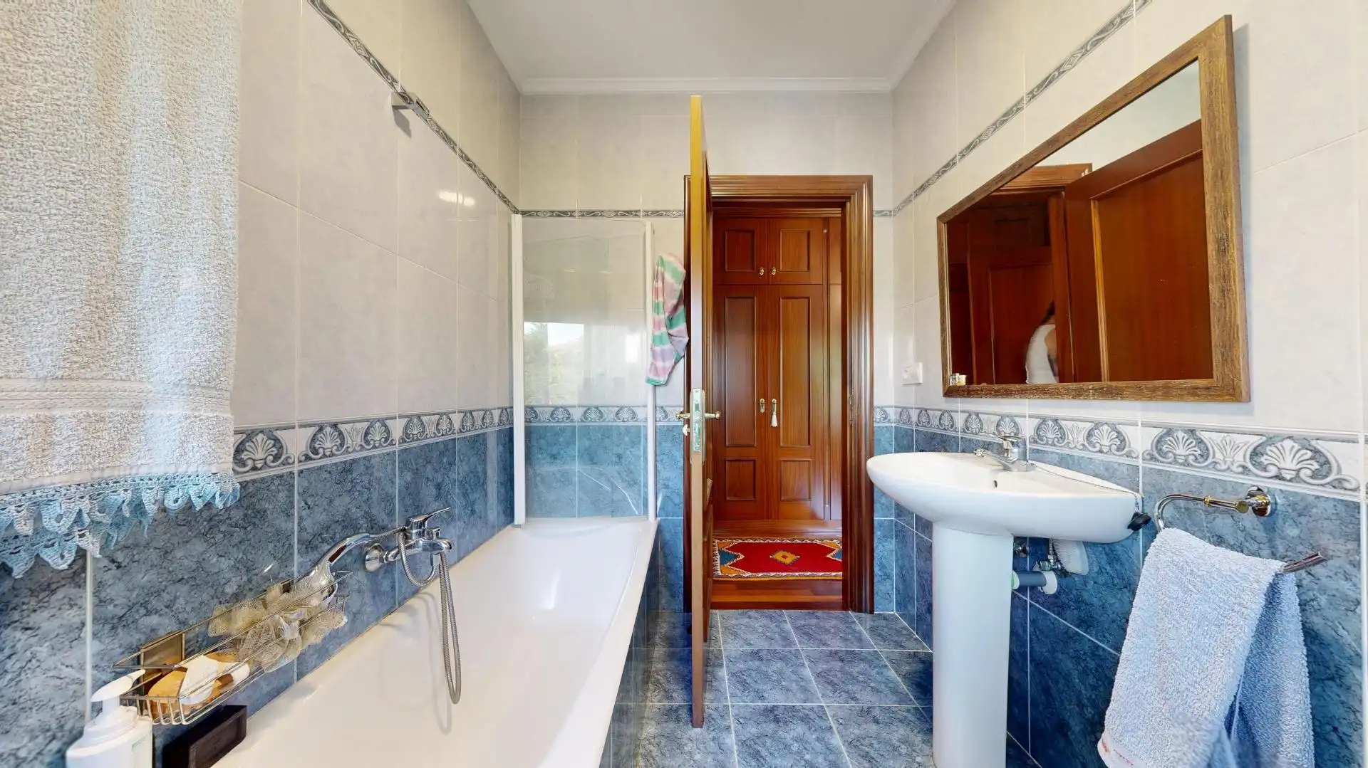 Baño de Casa adosada en venta en Zalla  con Calefacción, Jardín privado y Terraza