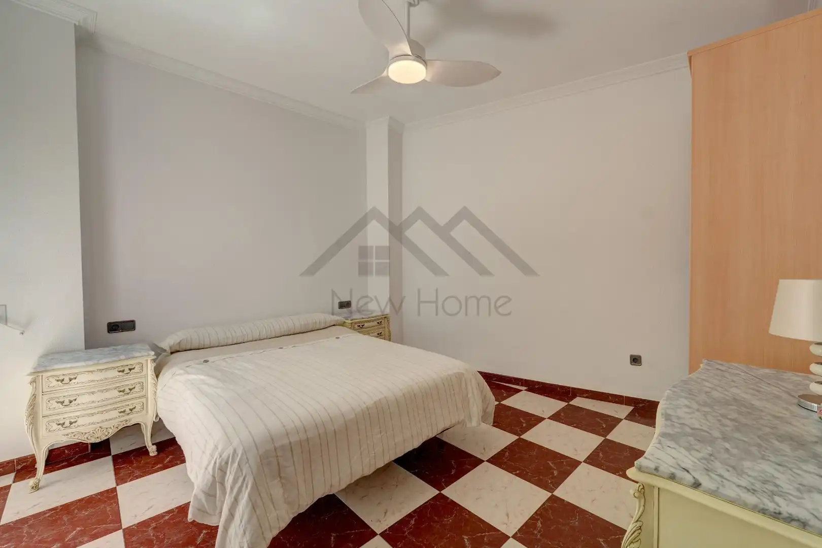 Habitación de Finca rústica en venta en La Pobla de Vallbona con Trastero