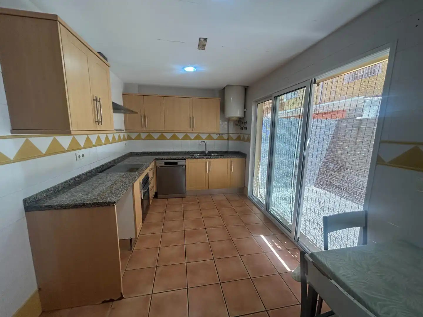 Cocina de Casa adosada en venta en Cullera con Aire acondicionado, Calefacción y Terraza
