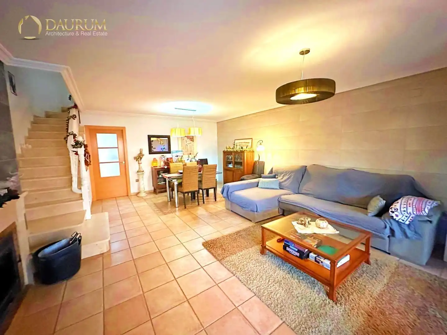 Sala d'estar de Casa adosada en venda en Alicante / Alacant amb Aire condicionat, Calefacció i Jardí privat