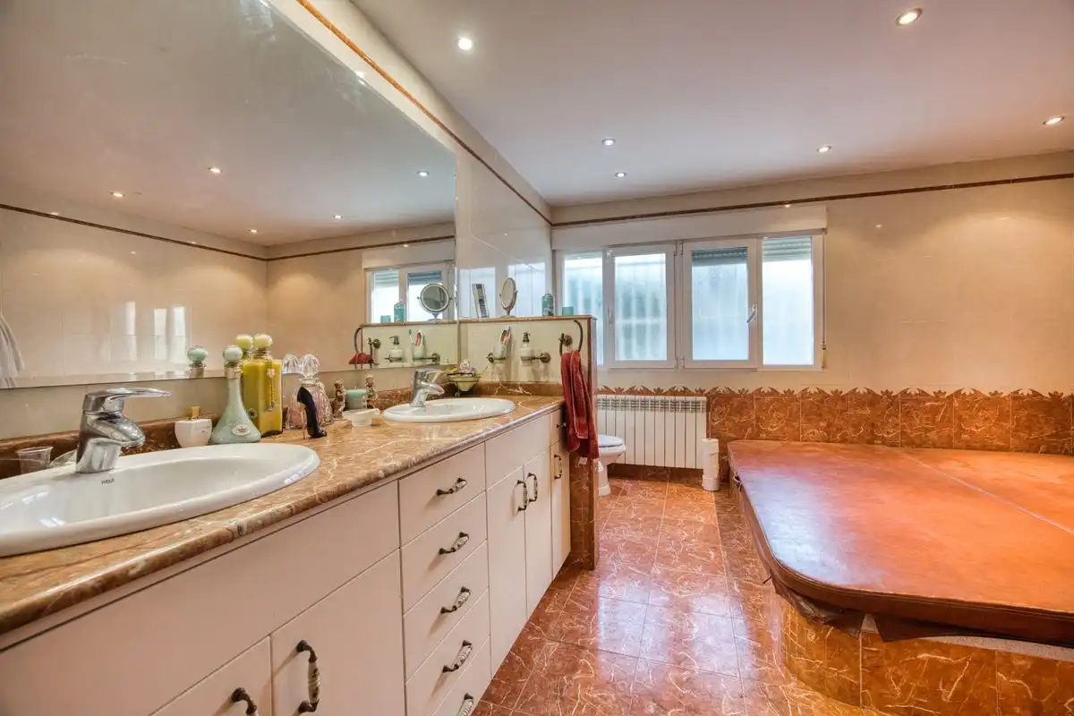 Baño de Casa o chalet en venta en Escandinavia - Cautivador