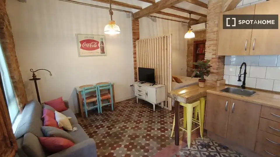 Living room of Flat for rent in Valencia  with Air Conditioner, Heating and Furnished