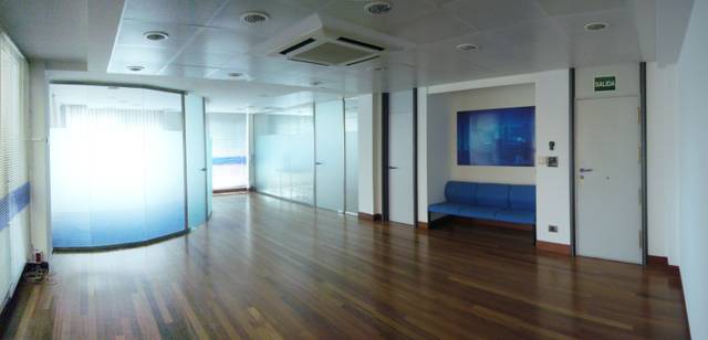 Oficina en Venta en N/A en Centro Urbano - Hirigunea
