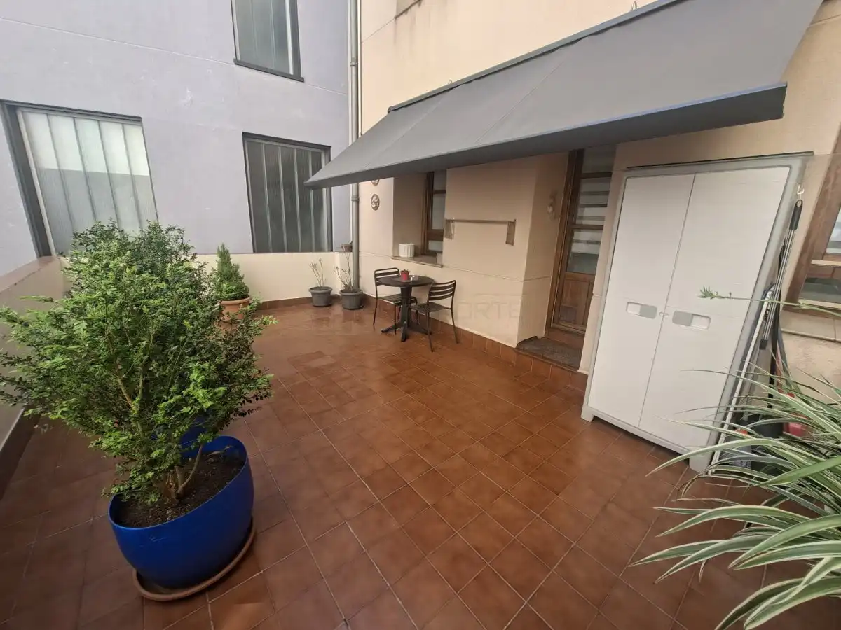 Terraza de Piso en venta en Vitoria - Gasteiz con Calefacción, Parquet y Terraza