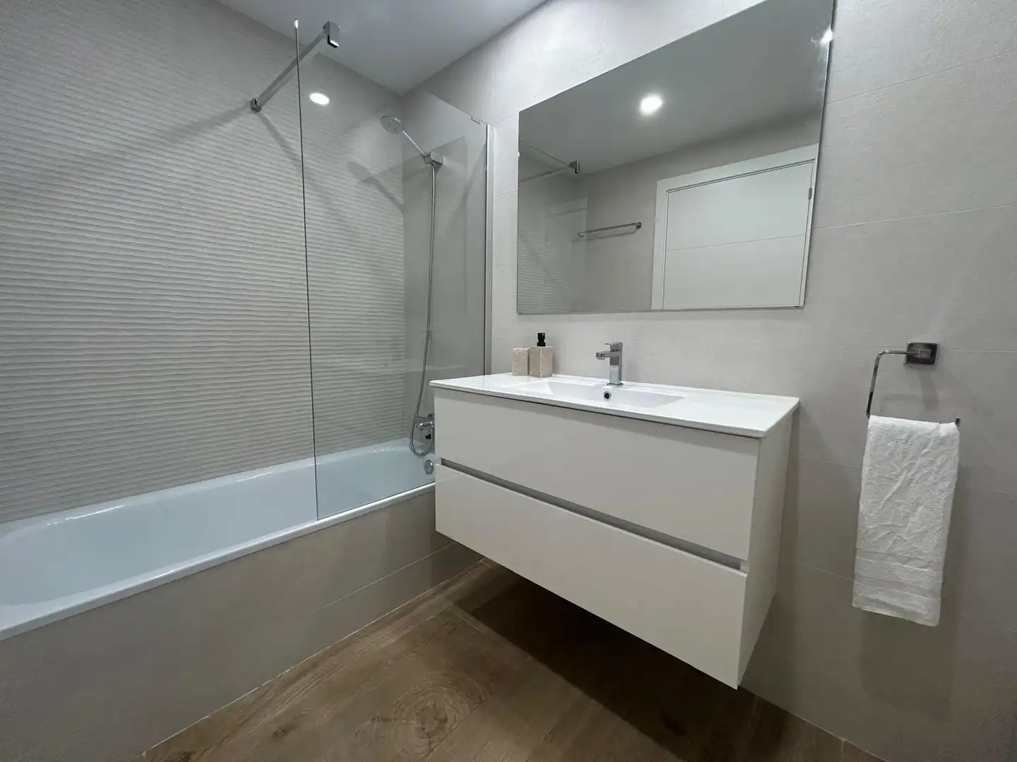 Bathroom of Flat for rent in Chantrea