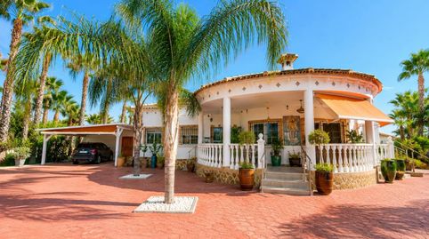 Villa de lujo con casa de invitados, piscina climatizada y autosuficiencia energÃtica en Catral, imagen 5