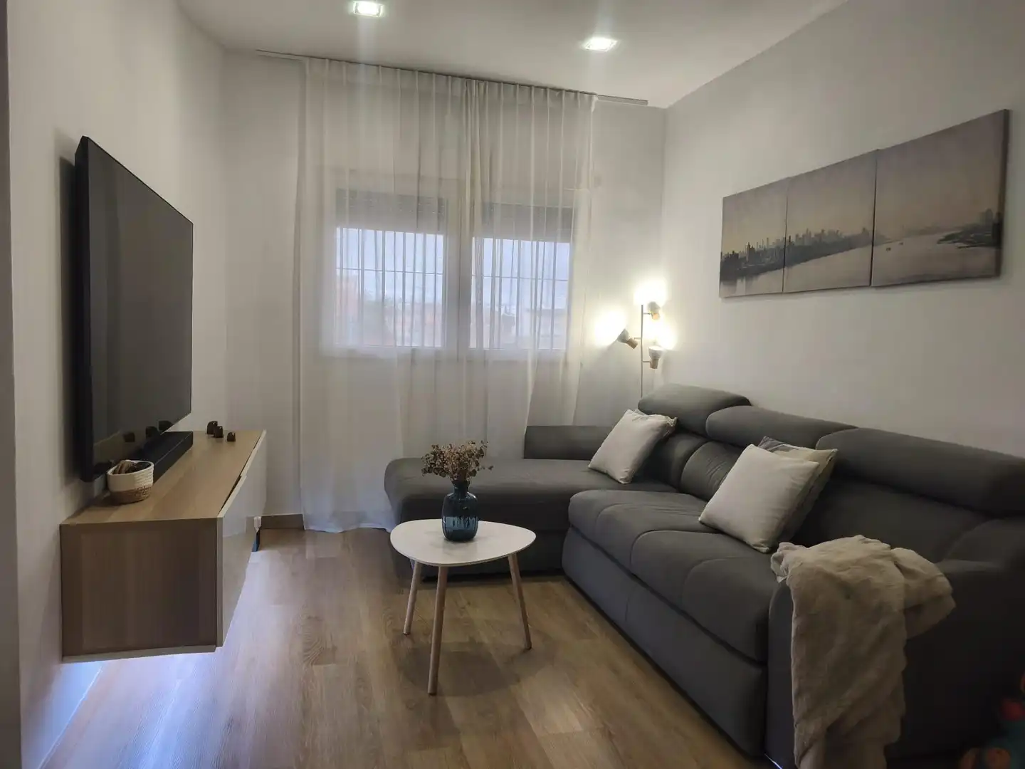 Living room of Duplexes for sale in Ceutí  with Air Conditioner, Parquet flooring and Storage room