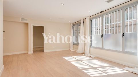 Foto 4 de Planta baja en venta en Carrer del Francolí, El Putget i el Farró, Barcelona Capital