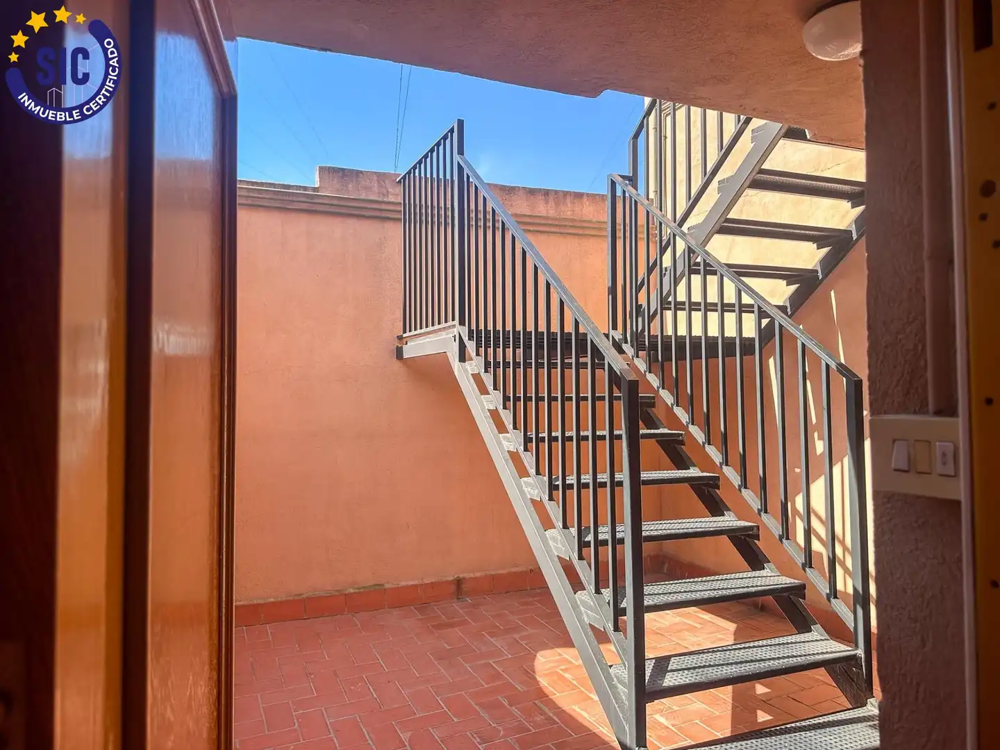 Terraza de Piso en venta en Castellón de la Plana / Castelló de la Plana con Calefacción, Trastero y Amueblado
