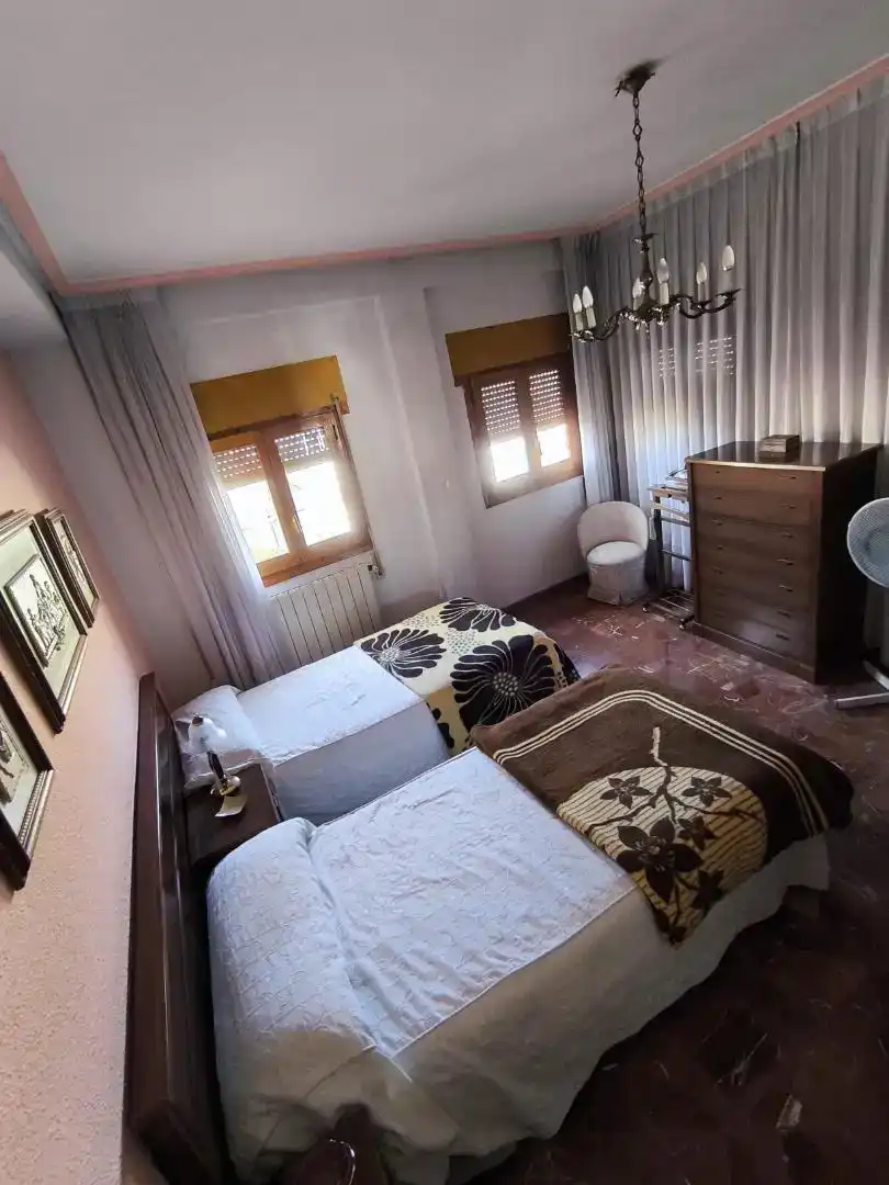 Habitación de Casa adosada de alquiler en Fuentes de Ebro, Zaragoza