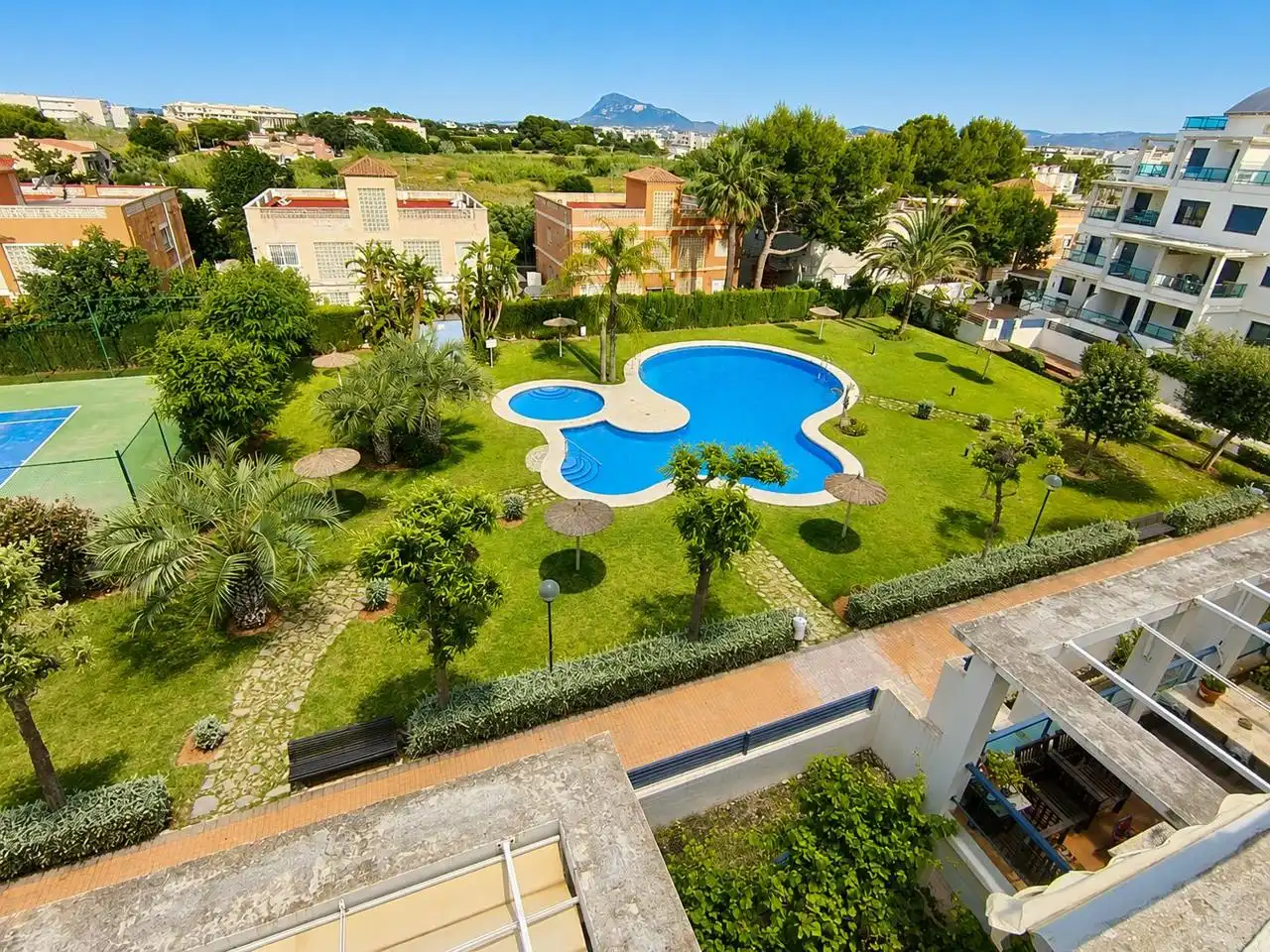 Garden of Duplexes for sale in Dénia  with Air Conditioner, Terrace and Storage room