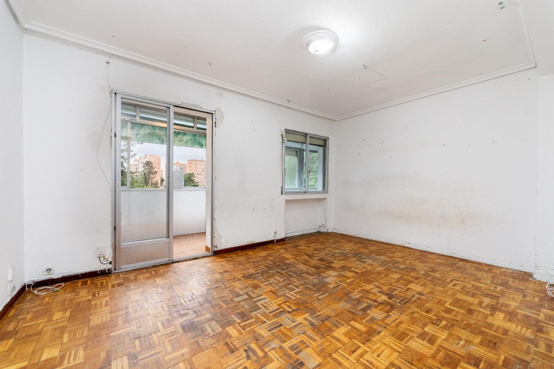 Flat for sale in Aluche