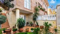 Jardí de Casa adosada en venda en Sant Quirze del Vallès amb Terrassa i Piscina